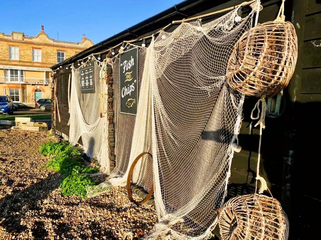 Beautiful Immaculate Aldeburgh Cottage, Sunny Outdoor Space, Free Parking - Easy Walk To Beach & Town Ngoại thất bức ảnh