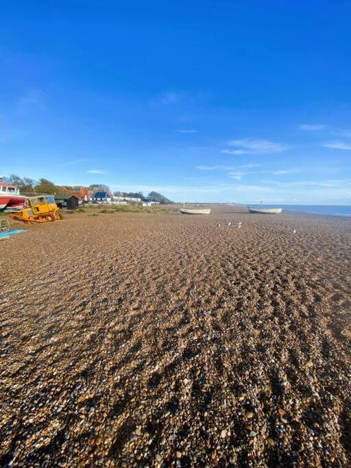 Beautiful Immaculate Aldeburgh Cottage, Sunny Outdoor Space, Free Parking - Easy Walk To Beach & Town Ngoại thất bức ảnh