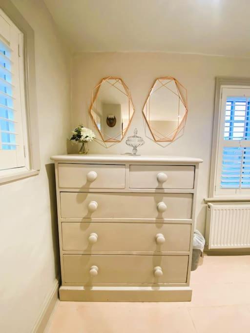 Beautiful Immaculate Aldeburgh Cottage, Sunny Outdoor Space, Free Parking - Easy Walk To Beach & Town Ngoại thất bức ảnh