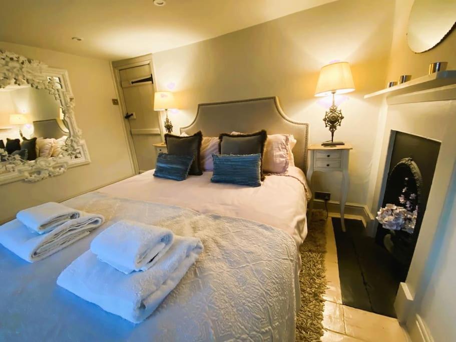 Beautiful Immaculate Aldeburgh Cottage, Sunny Outdoor Space, Free Parking - Easy Walk To Beach & Town Ngoại thất bức ảnh